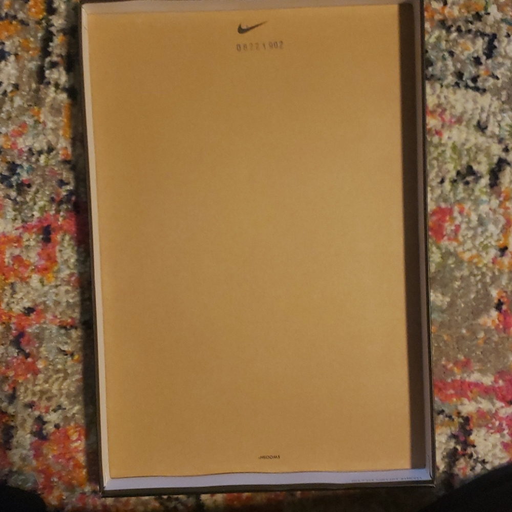 Never worn - Picture 3 of 8